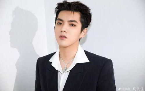 娱乐圈一直吃瓜的男明星,娱乐圈瓜田里的“吃瓜王”男明星大盘点  第2张